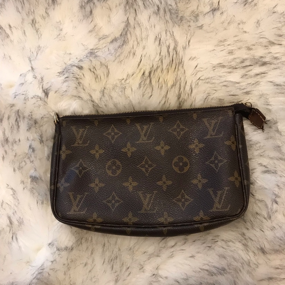 Authentic Louis Vuitton clutch